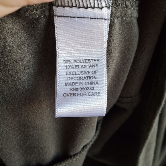 Brandy Melville Sanny Skirt in Faux Suede - Picture 5 of 6